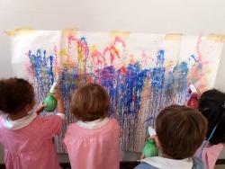 Laboratorio di pittura con gli spruzzini